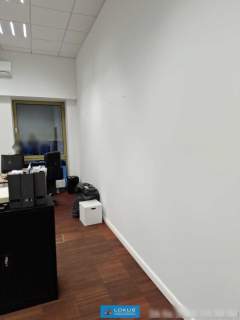 Biuro 77 m2, 2 pokoje, parking, klimatyzacja