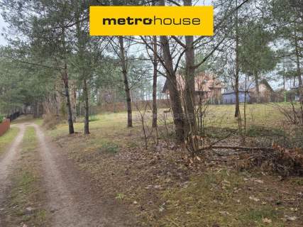 Działka rekreacyjna nad czystym jeziorem