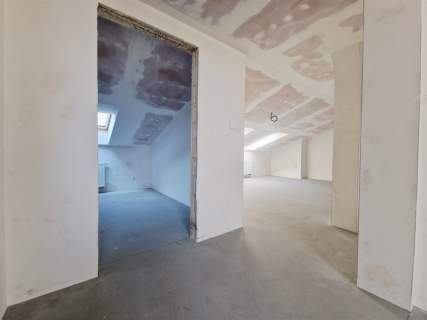 5 POKOJOWE , KALWARYJSKA, 72M2
