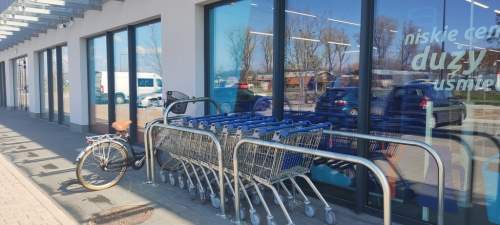 Sprzedam nowe działające Centrum Handlowe Warszawa