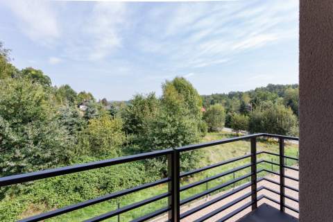 DOM 3 PIĘTRA - 230 M2 - DZIAŁKA 12 ARÓW - ZARZYCE