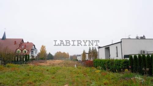 Parkitka, budowlana, 645m2, wymiary 19x34, media