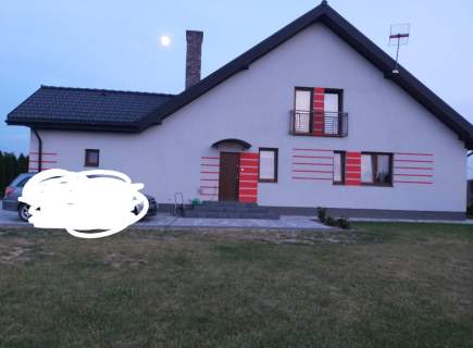 Dom jednorodzinny z poddaszem do adaptacji