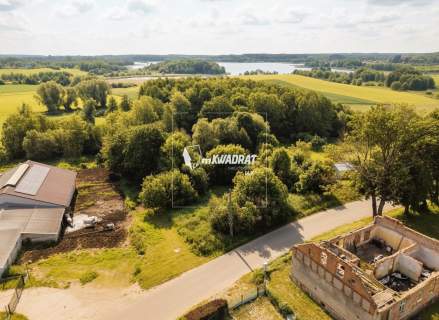 Działka z warunkami zabudowy.