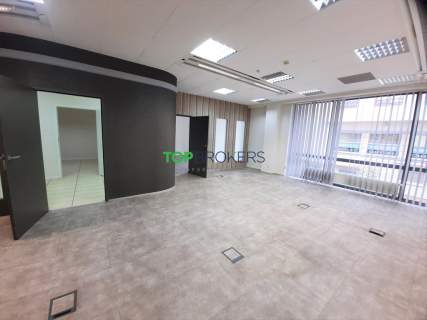 Przestronne biuro w centrum Saskiej Kępy