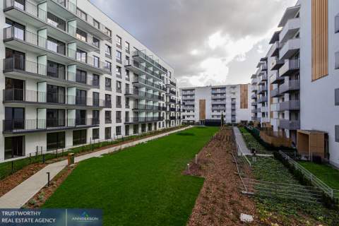 Centrum, 52 m2, 3 pokoje, balkon, parking,