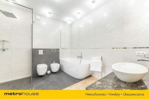 Rezydencja na działce 1680 m komfort i prestiż