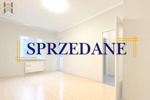 Kawalerka, oddzielna kuchnia z oknem, duży balkon