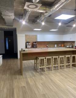Nieruchomość komercyjna do wynajęcia, 650 m2, Warszawa