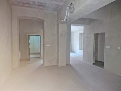 LOKAL UŻYTKOWY UL KALWARYJSKA ,150M2