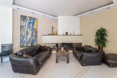 DOM 3 POZIOMY - 450 M2 - DZIAŁKA 1800 M2