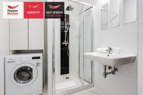Lokal z witryną 38 m2 mieszkanie 107 m2 w cenie