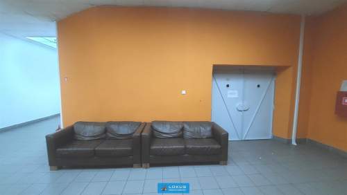 Lokal biurowy produkcyjny 150 m2 parking