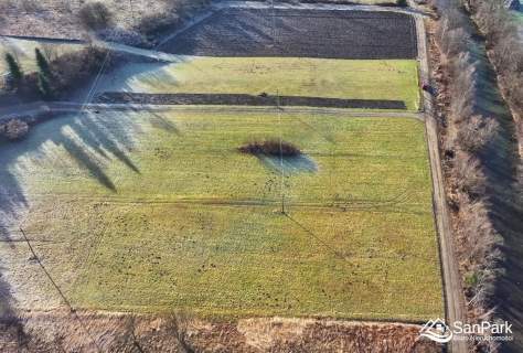 Atrakcyjna działka budowlana nad rzeką Zahoczewie