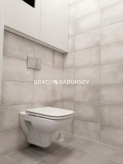nowy lokal 170 m2 Sakwina