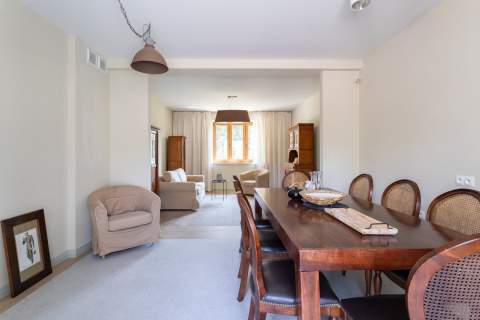 DOM 3 PIĘTRA - 230 M2 - DZIAŁKA 12 ARÓW - ZARZYCE