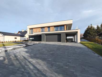 Nowoczesny dom z widokiem 223 m ul. Rodzinna