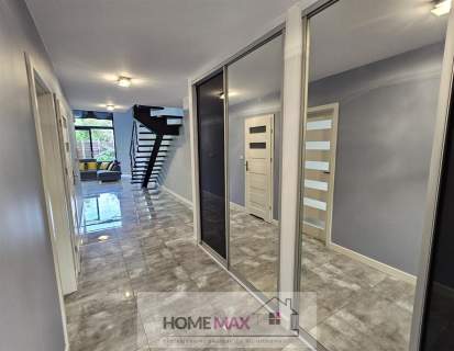 Nowoczesny, 2- poziomowy loft z ogródkiem 