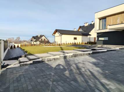 Nowoczesny dom z widokiem 223 m ul. Rodzinna
