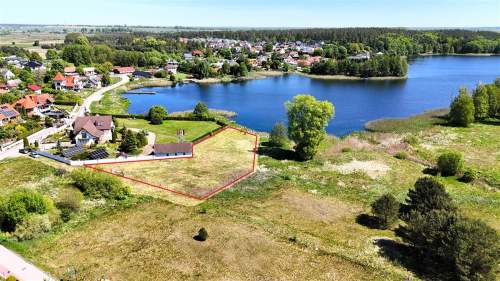 Szczecinek - duża działka budowlana nad jeziorem 