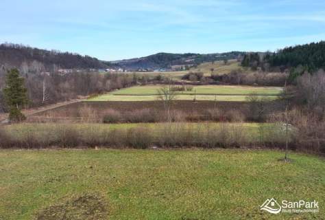 Działka budowlana nad rzeką, Zahoczewie