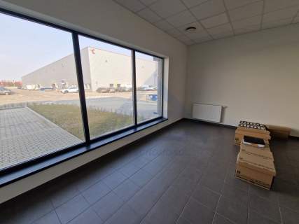 Żerań do wynajęcia magazyn z biurem 1490 m nowy
