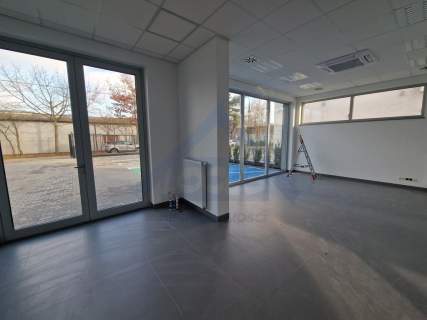 Cały budynek do wynajęcia na Bielanach 773 m2.