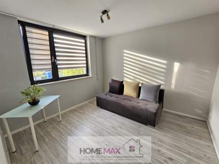 Nowoczesny, 2- poziomowy loft z ogródkiem 