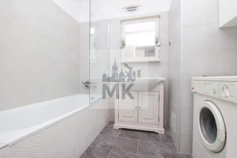 W pobliżu Kapelanki,52,5m2 zbalkonem