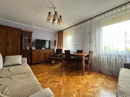 Rozkładowe 3pokoje blisko UE