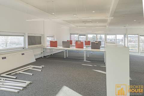 Duże nowoczesny pomieszczenie open space na wynajem