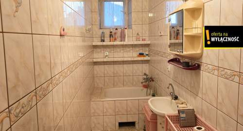 Rodzinny dom parterowy z poddaszem w Ostrowcu