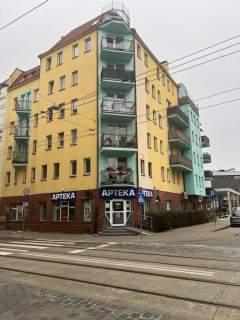 Lokal narożny 155 m2 witryny