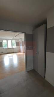Nieruchomość komercyjna do wynajęcia, 142 m2, Warszawa