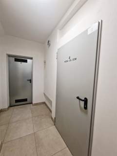 LOKAL UŻYTKOWY UL KALWARYJSKA ,150M2
