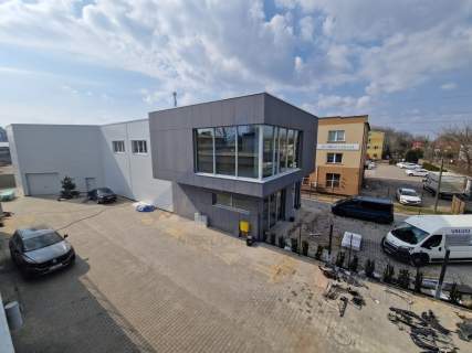 Cały budynek do wynajęcia na Bielanach 773 m2.