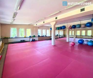 Kasprzaka 2  1000 m Medyczna Edukacja  negocjuj Cenę