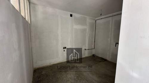 Top lokalizacja przy głównej drodze 63m2