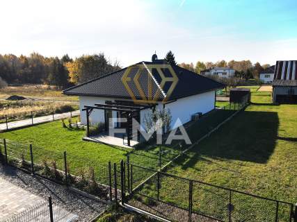 Nowoczesny dom nad stawem-Libidza, na sprzedaż