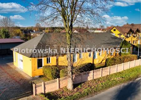Nieruchomość komercyjna na sprzedaż, 227 m2, Sieradz