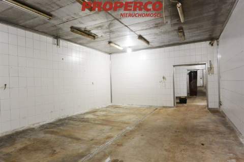 Hala ok 1650 m2 plac 3000 m2, Piekoszów