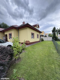 Dom jednorodzinny o pow. 220 m2 cał., do zamieszkania, super