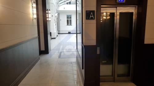 Biuro na wynajem w kamienicy - Centrum