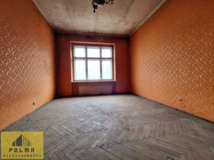Lokale w kamienicy vis- -vis sądu Częstochowa