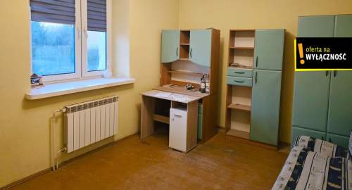 Rodzinny dom parterowy z poddaszem w Ostrowcu
