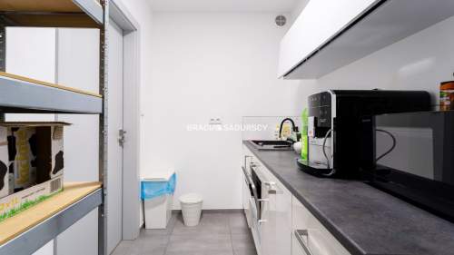 nowy lokal biurowo usługowy 110 m2 Sakwina
