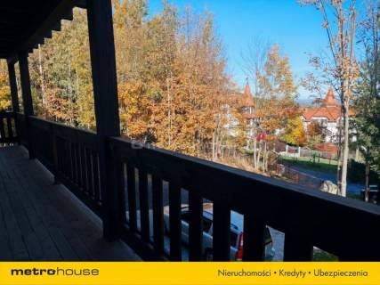 Dwupoziomowy apartament- przeszklenia, 2 balkony,