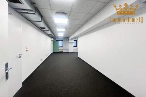 Do wynajęcia biuro 495m2 na ostatnim piętrze, bez sąsiadów, Mok