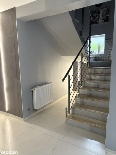 Dom jednorodzinny o pow. 220 m2 cał., do zamieszkania, super