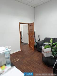 Biuro 77 m2, 2 pokoje, parking, klimatyzacja